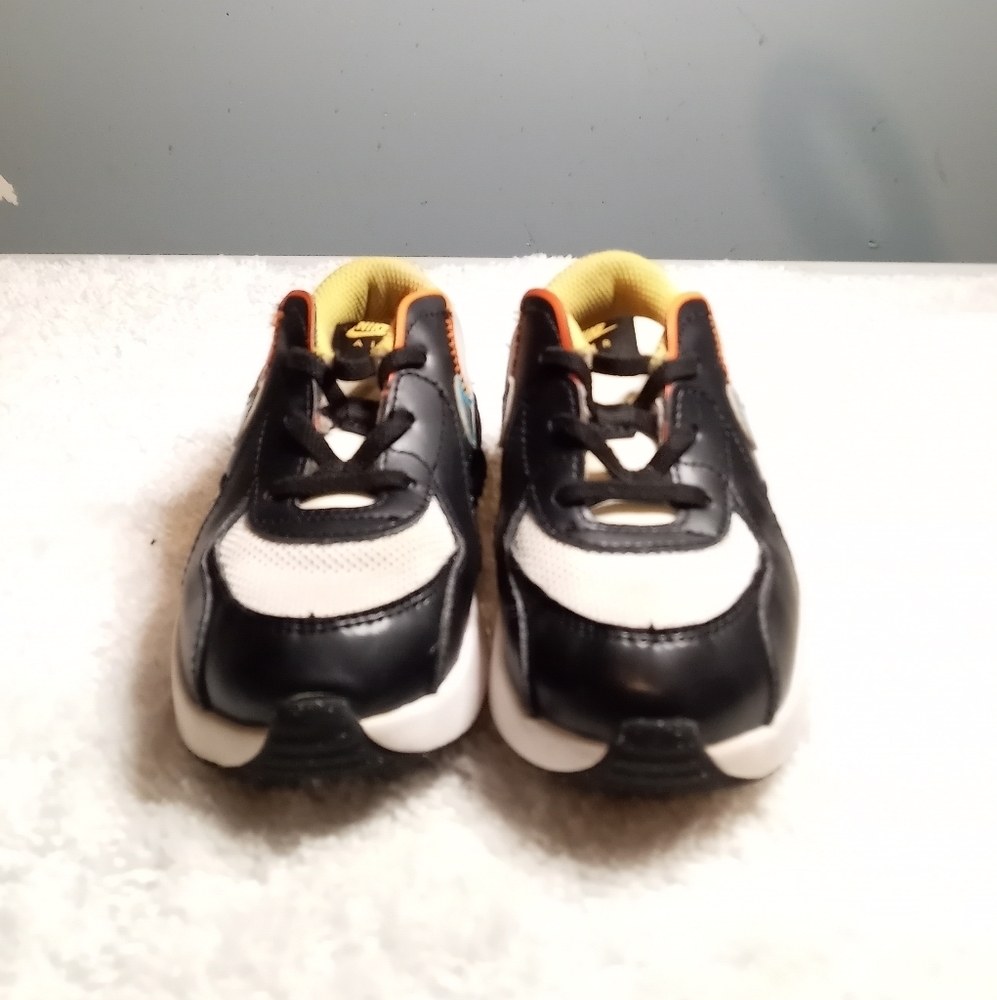 Kids Nike Air Max Pre-owned Size 10C
